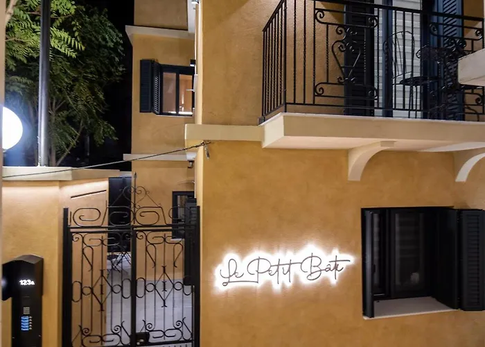 Luxury - Le Petit Bati Βόλος