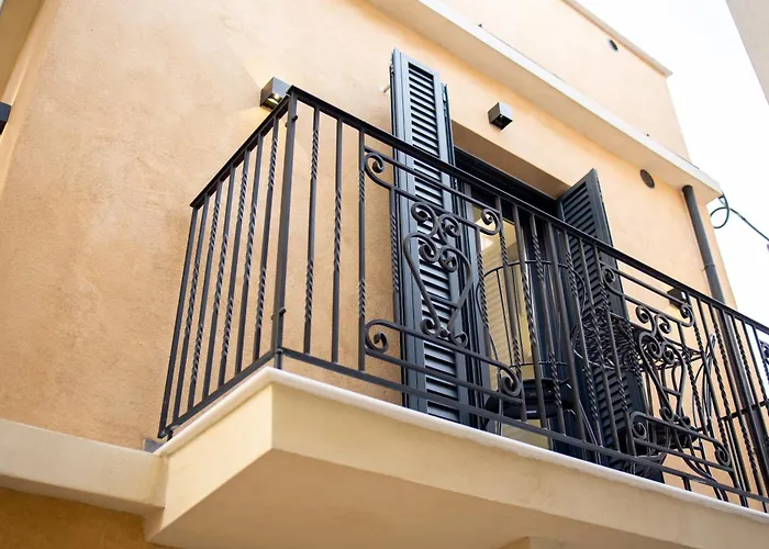 Luxury - Le Petit Bati * Βόλος