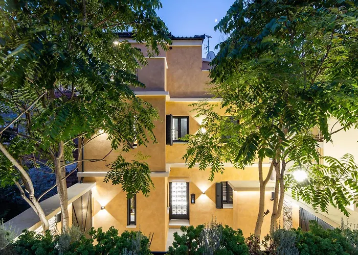 Luxury - Le Petit Bati * Βόλος