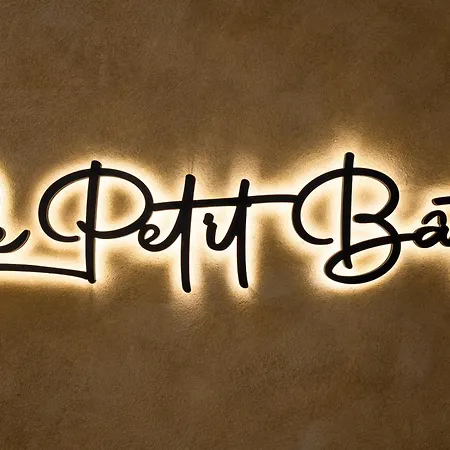 Luxury - Le Petit Bati Volos