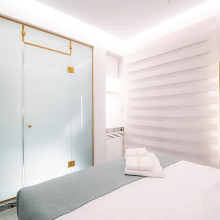 Luxury - Le Petit Bati Volos