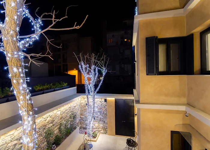 Luxury - Le Petit Bati *